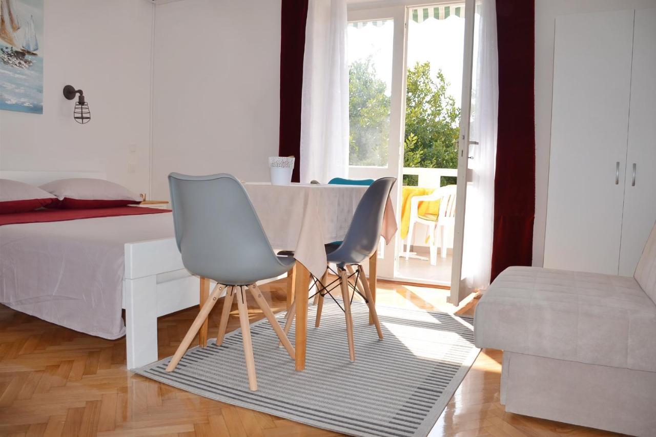 Apartments Mike نوفاليا المظهر الخارجي الصورة