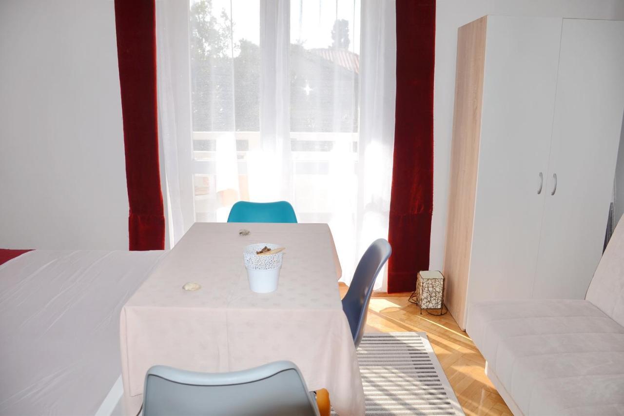 Apartments Mike نوفاليا المظهر الخارجي الصورة