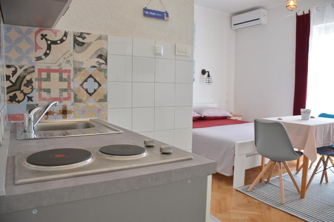 Apartments Mike نوفاليا المظهر الخارجي الصورة