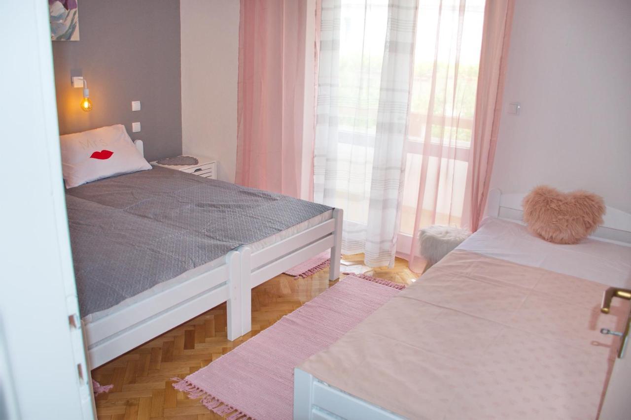 Apartments Mike نوفاليا المظهر الخارجي الصورة