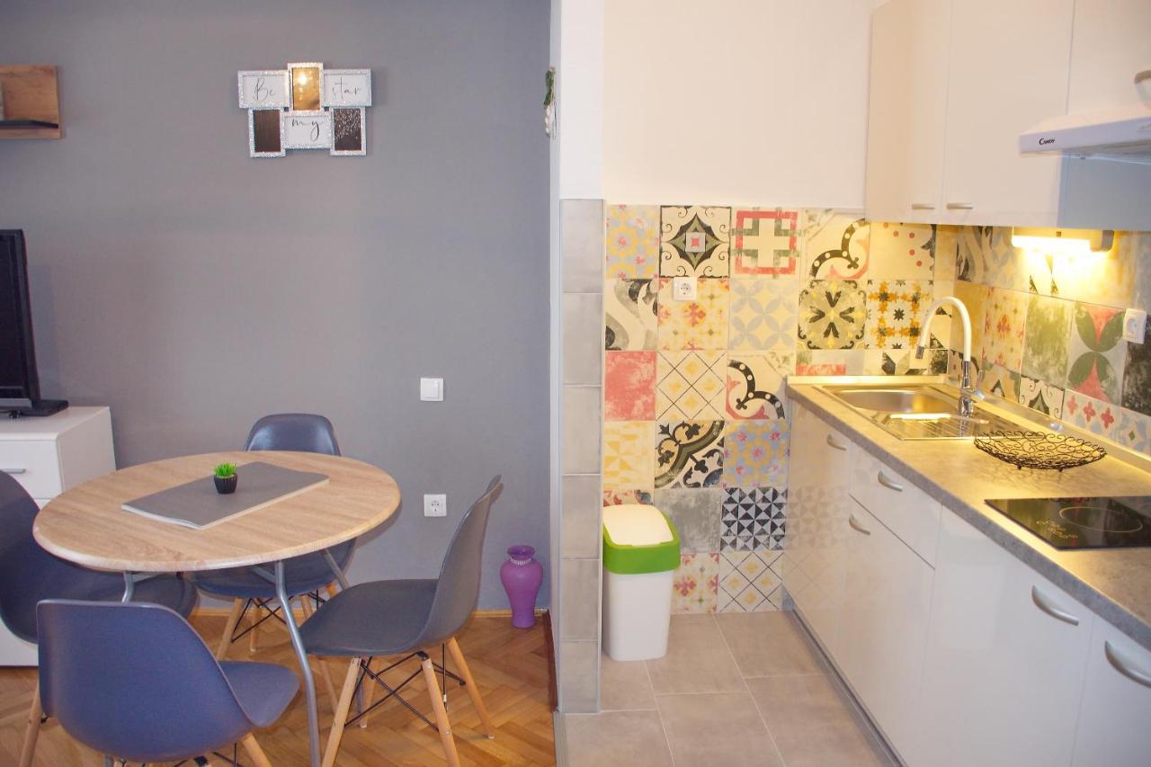 Apartments Mike نوفاليا المظهر الخارجي الصورة